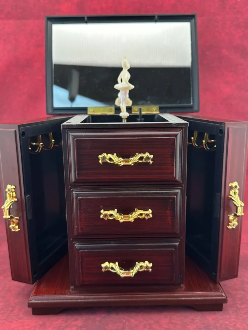VINTAGE-STYLE WOODEN JEWELRY MINIATURE CHEST BOX, PLAY 